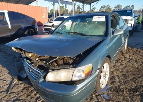 2000 Toyota Camry Xle V6 z USA, uszkodzony, nr VIN JT2BF28K9Y0249927